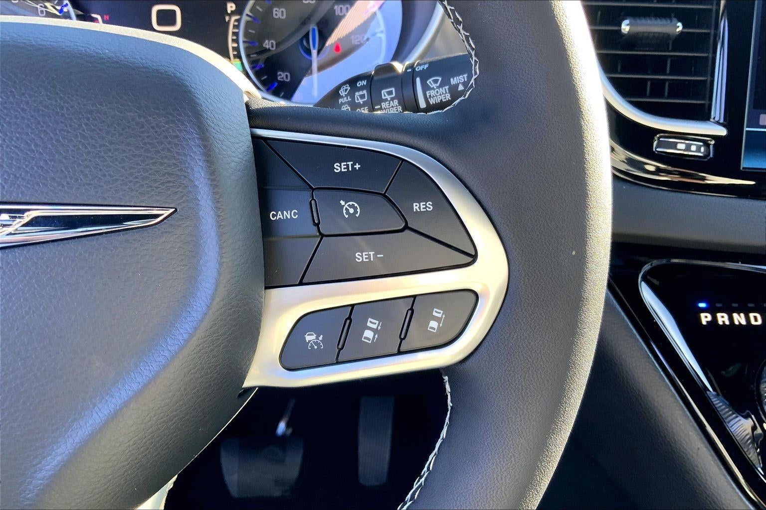 2026 Chrysler Voyager VOYAGER LX