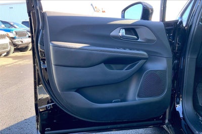 2026 Chrysler Voyager VOYAGER LX