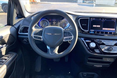 2026 Chrysler Voyager VOYAGER LX