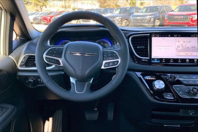 2026 Chrysler Voyager VOYAGER LX