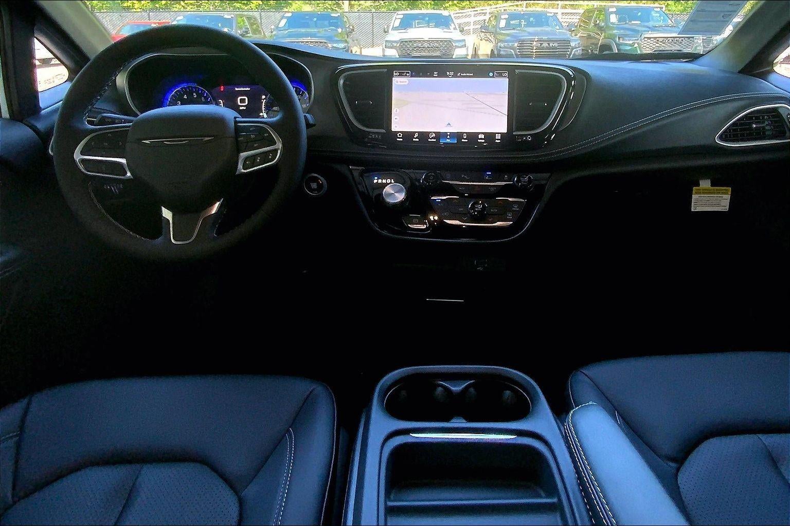 2027 Chrysler Pacifica PACIFICA SELECT AWD