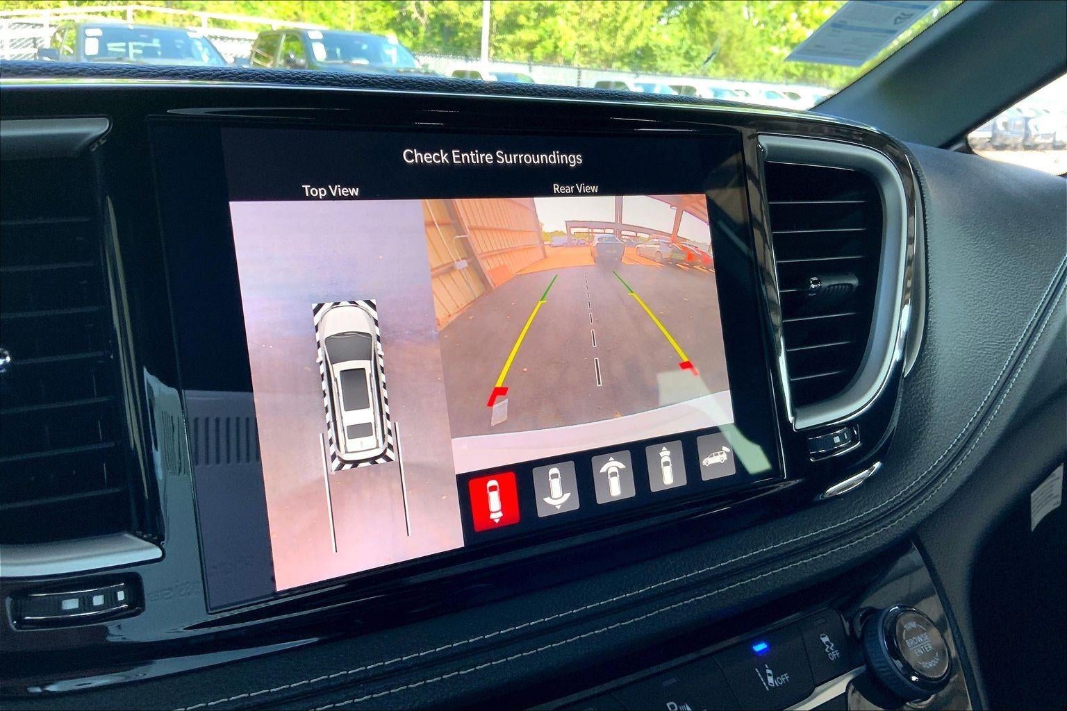 2027 Chrysler Pacifica PACIFICA SELECT AWD
