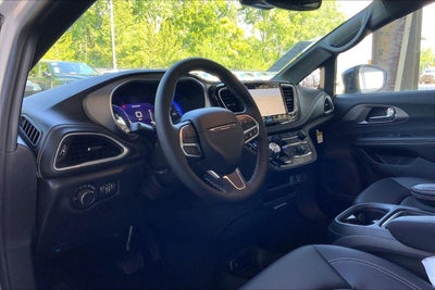 2027 Chrysler Pacifica PACIFICA SELECT AWD