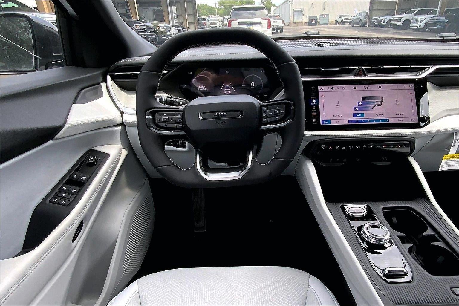 2026 Jeep Cherokee CHEROKEE LAREDO 4X4