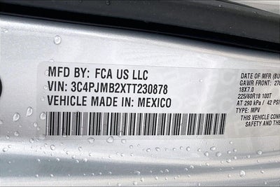 2026 Jeep Cherokee CHEROKEE LAREDO 4X4