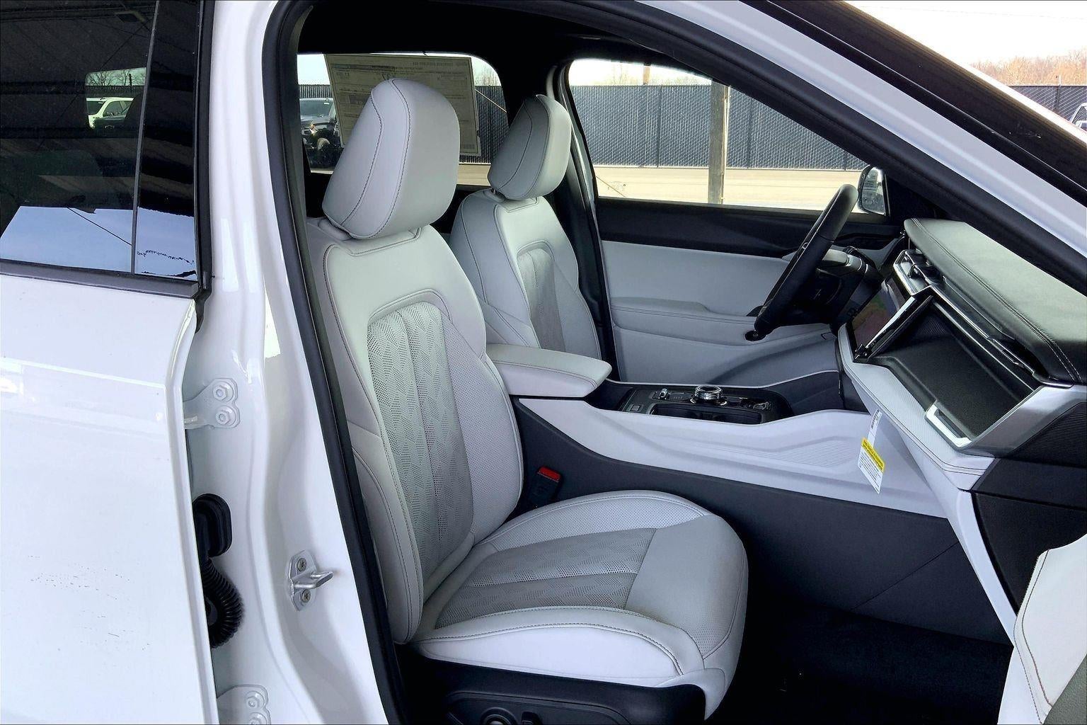 2026 Jeep Cherokee CHEROKEE OVERLAND 4X4