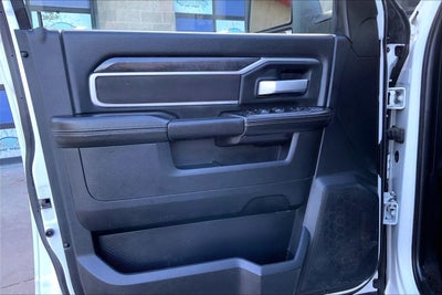 2024 RAM 3500 Big Horn Crew Cab 4x4 8' Box