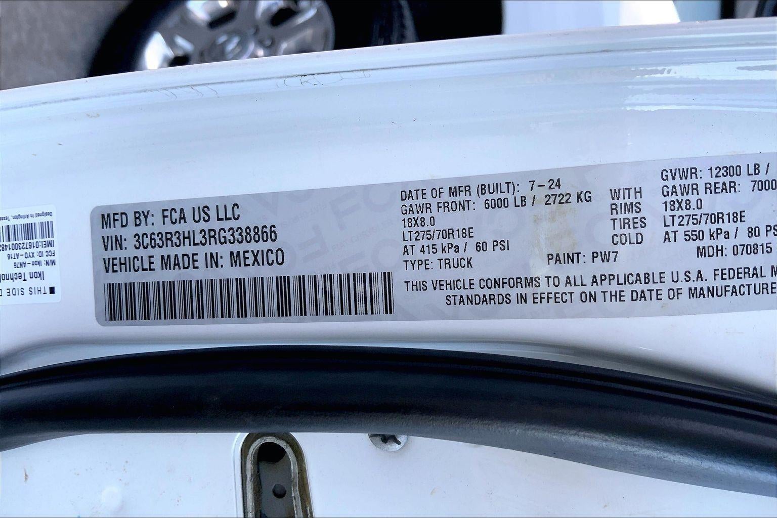 2024 RAM 3500 Big Horn Crew Cab 4x4 8' Box