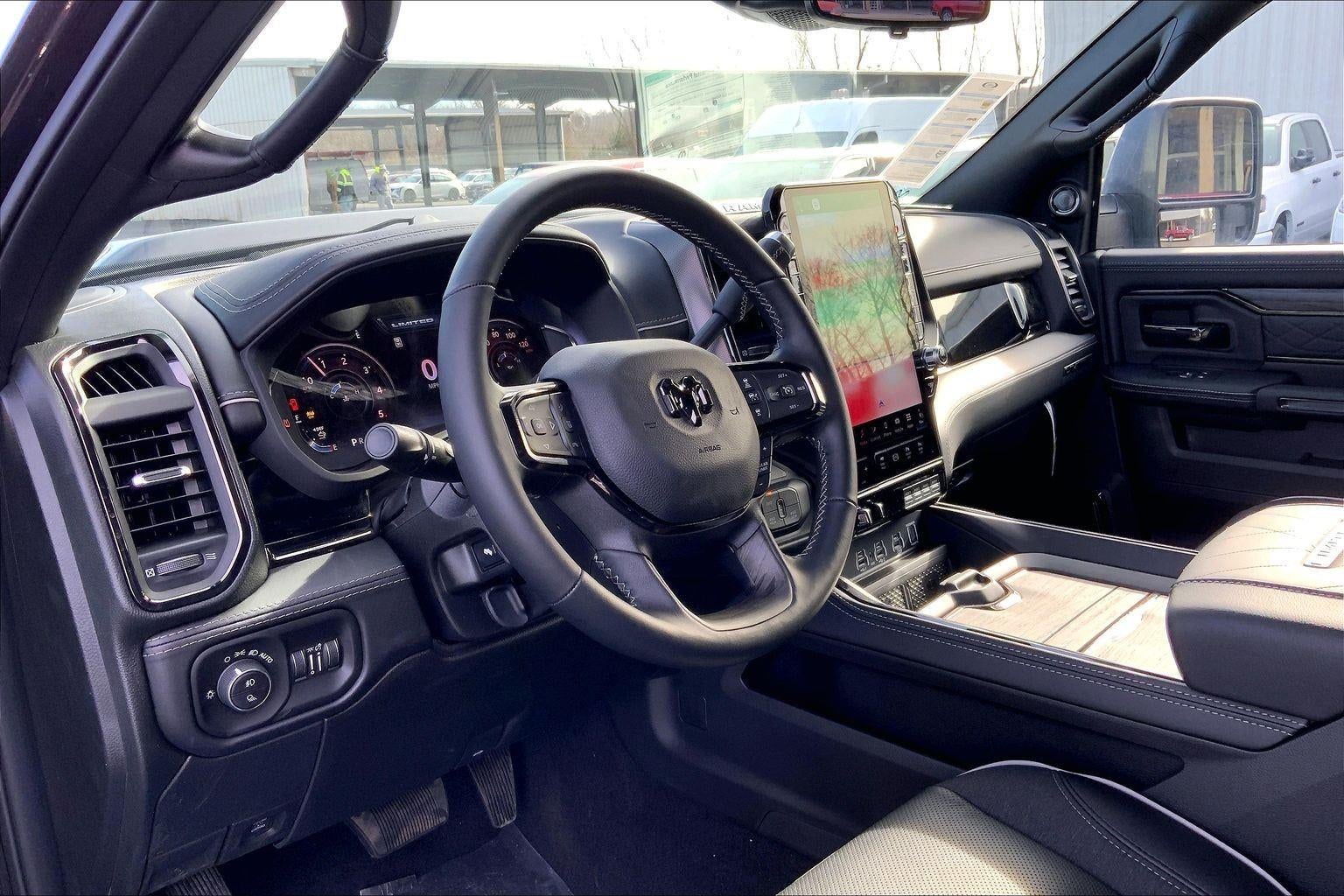 2026 RAM Ram 3500 RAM 3500 LIMITED CREW CAB 4X4 8' BOX