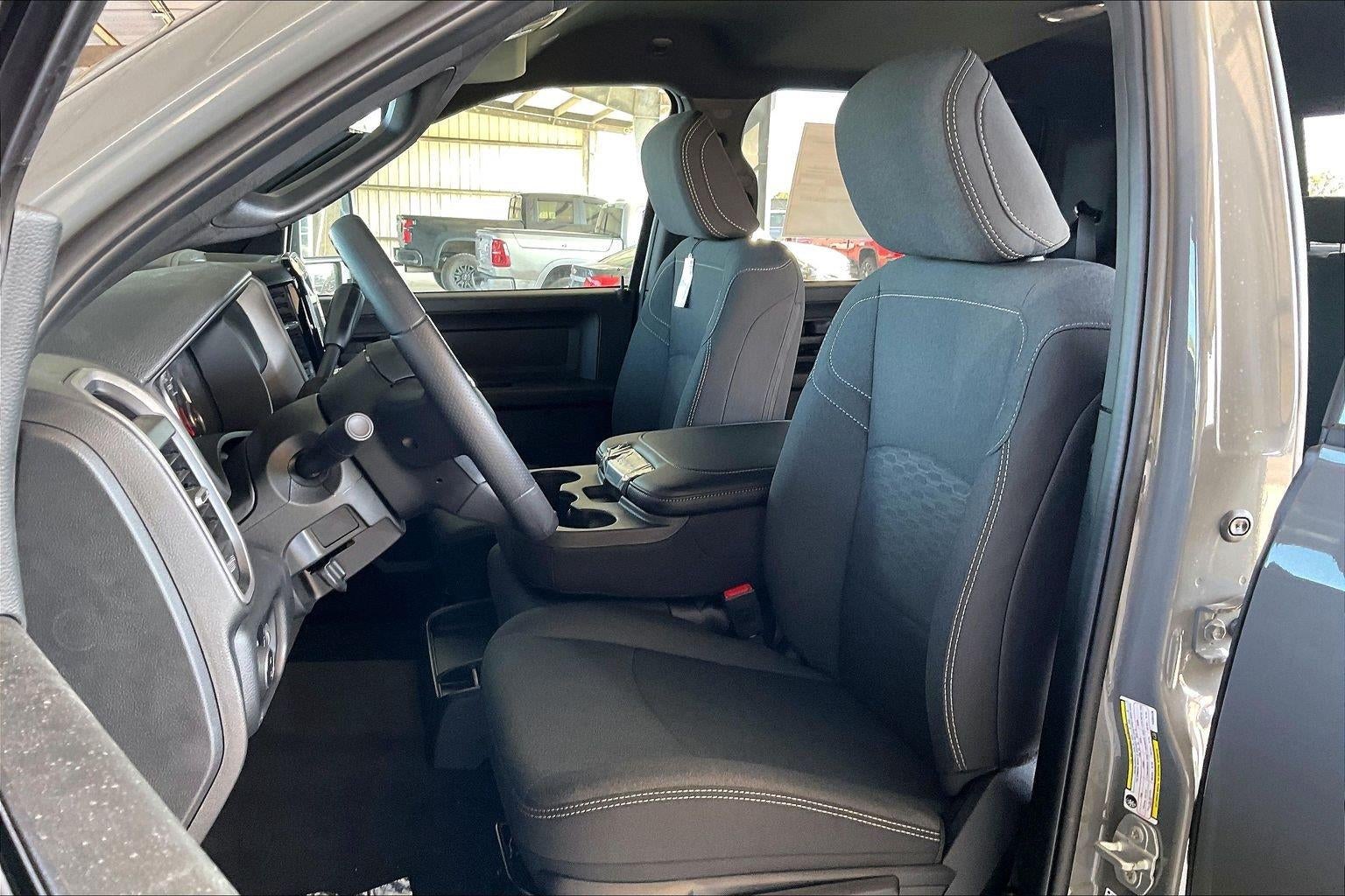 2026 RAM 2500 RAM 2500 WARLOCK CREW CAB 4X4 6'4' BOX
