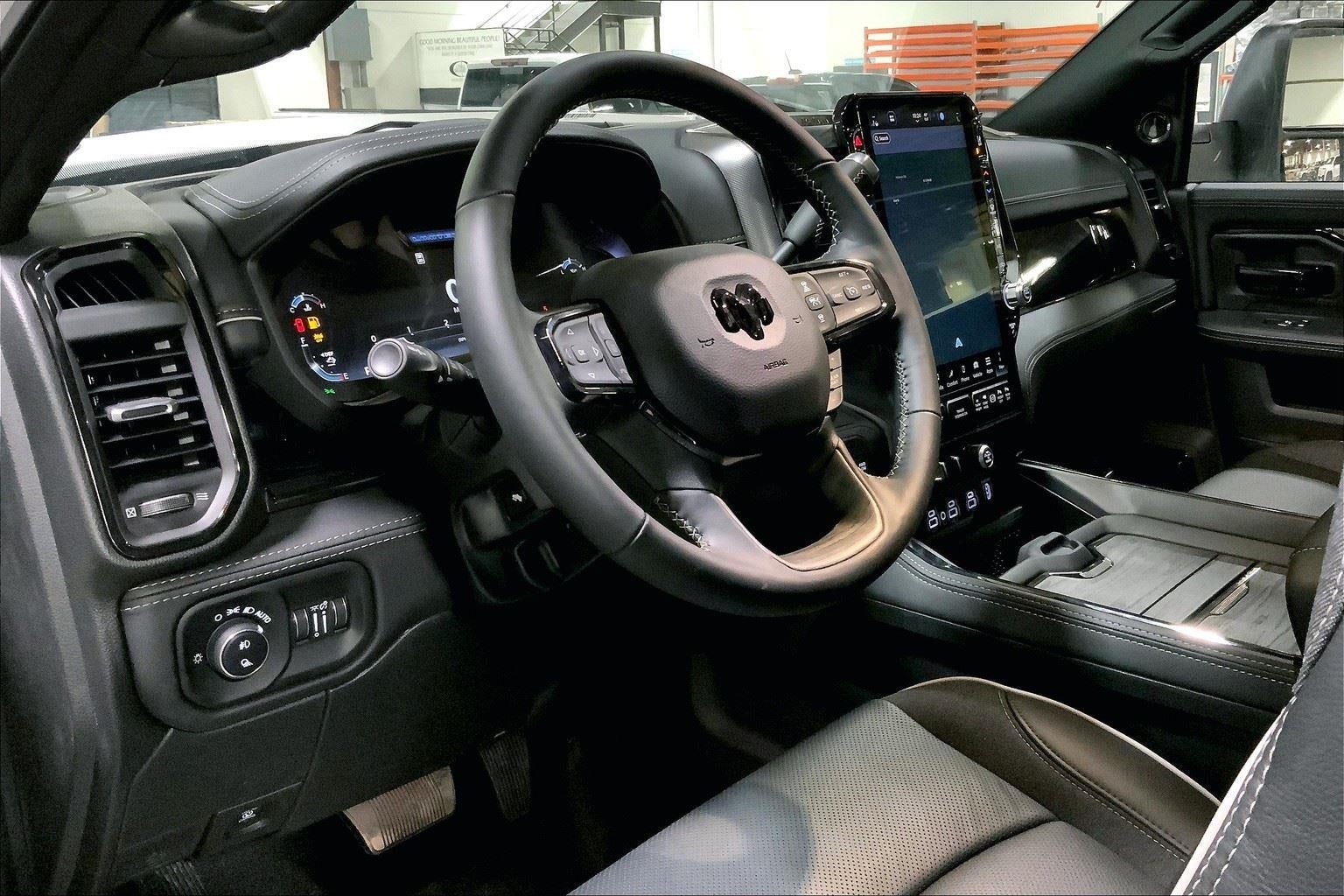 2025 RAM Ram 2500 RAM 2500 LIMITED CREW CAB 4X4 6'4' BOX