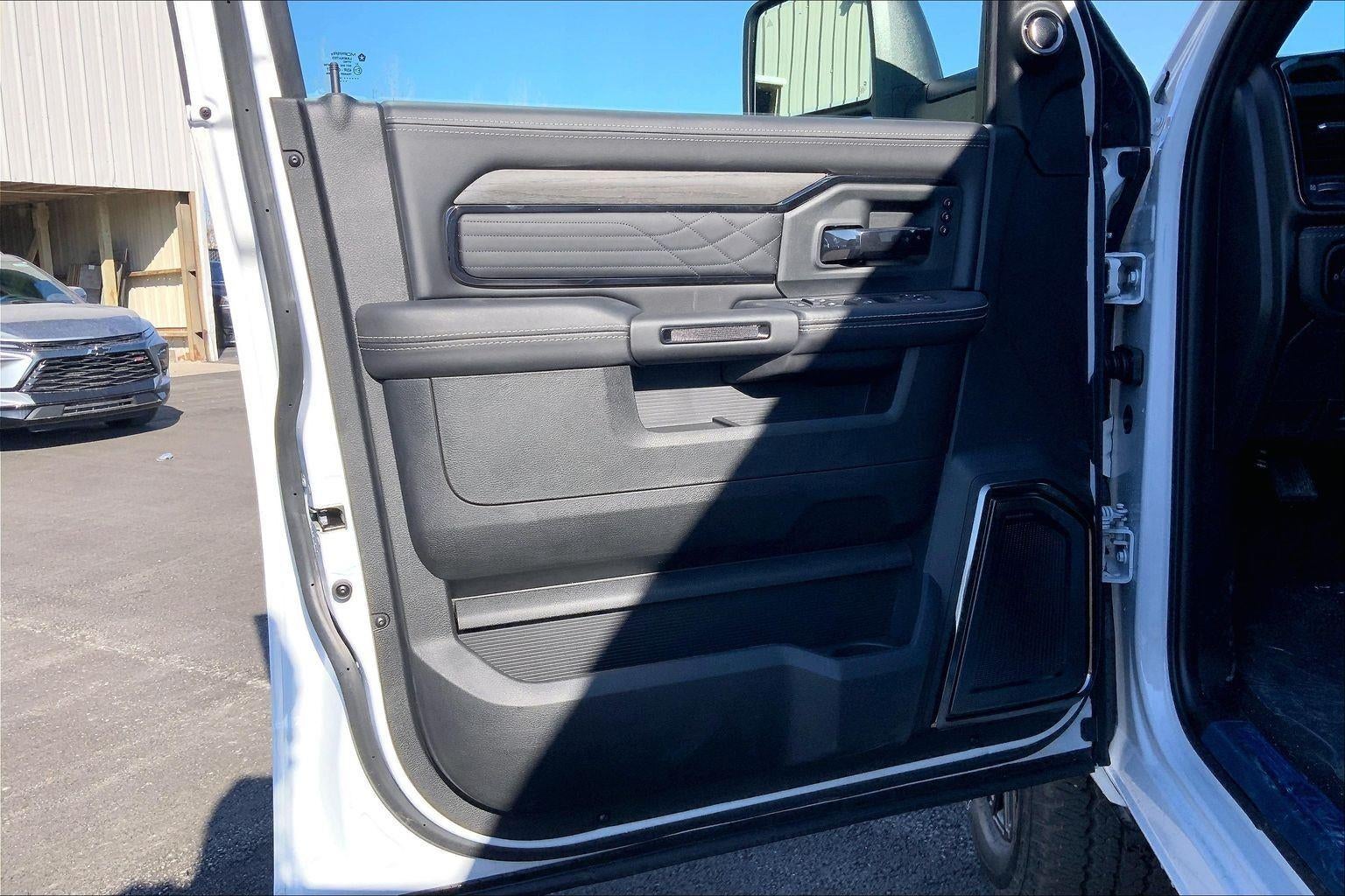 2026 RAM Ram 2500 RAM 2500 LIMITED MEGA CAB 4X4 6'4' BOX