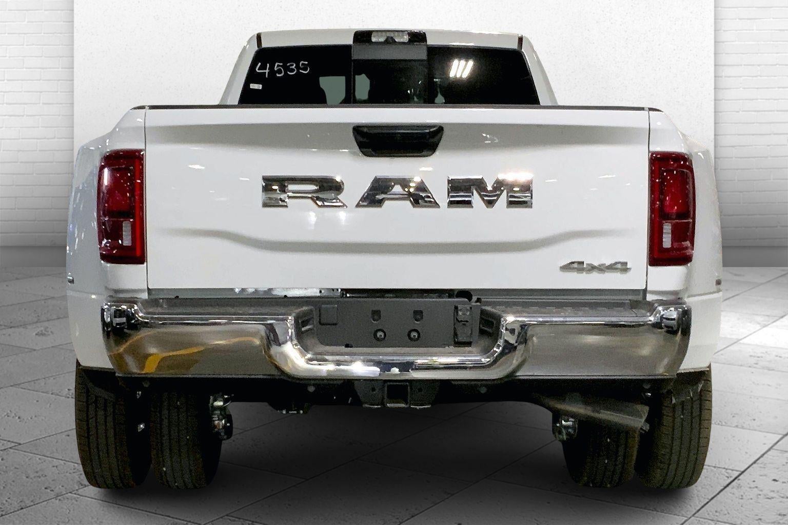2026 RAM Ram 3500 RAM 3500 TRADESMAN CREW CAB 4X4 8' BOX