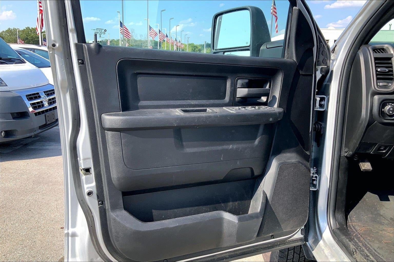 2026 RAM 3500 Tradesman Crew Cab 4x4 8' Box