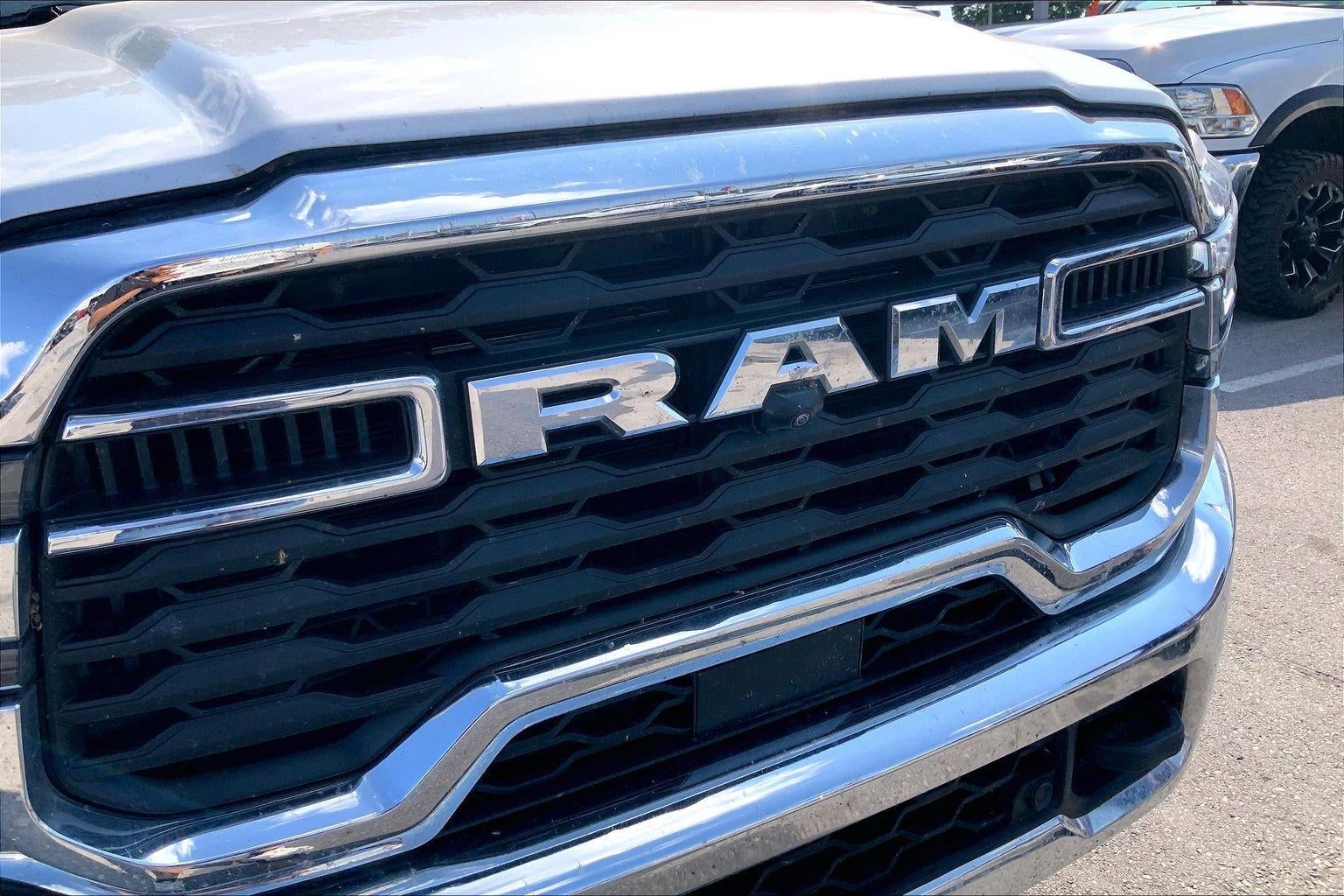 2026 RAM 3500 Tradesman Crew Cab 4x4 8' Box