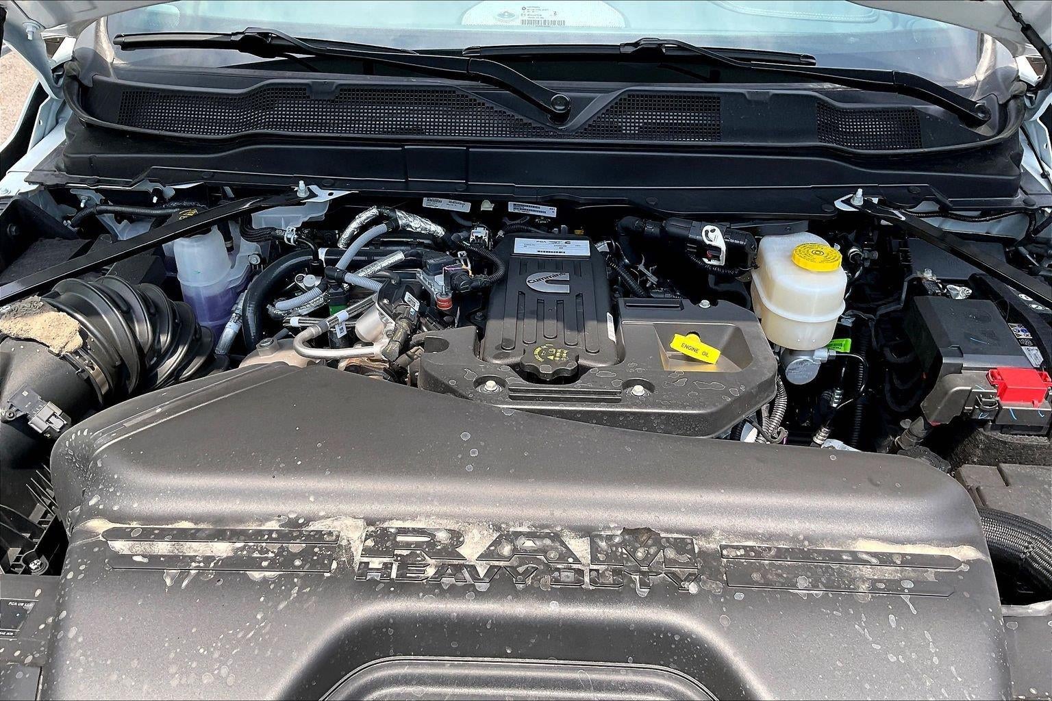 2026 RAM 3500 RAM 3500 LARAMIE CREW CAB 4X4 8' BOX