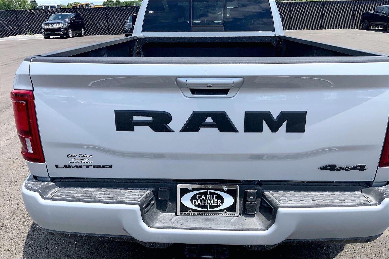 2026 RAM Ram 3500 RAM 3500 LIMITED CREW CAB 4X4 8' BOX