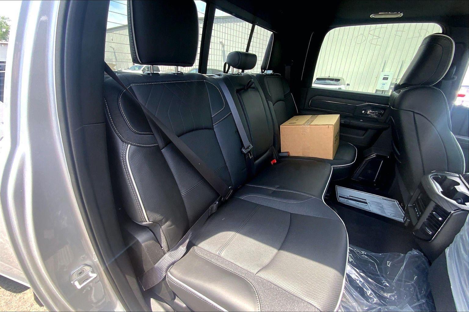 2026 RAM Ram 3500 RAM 3500 LIMITED CREW CAB 4X4 8' BOX