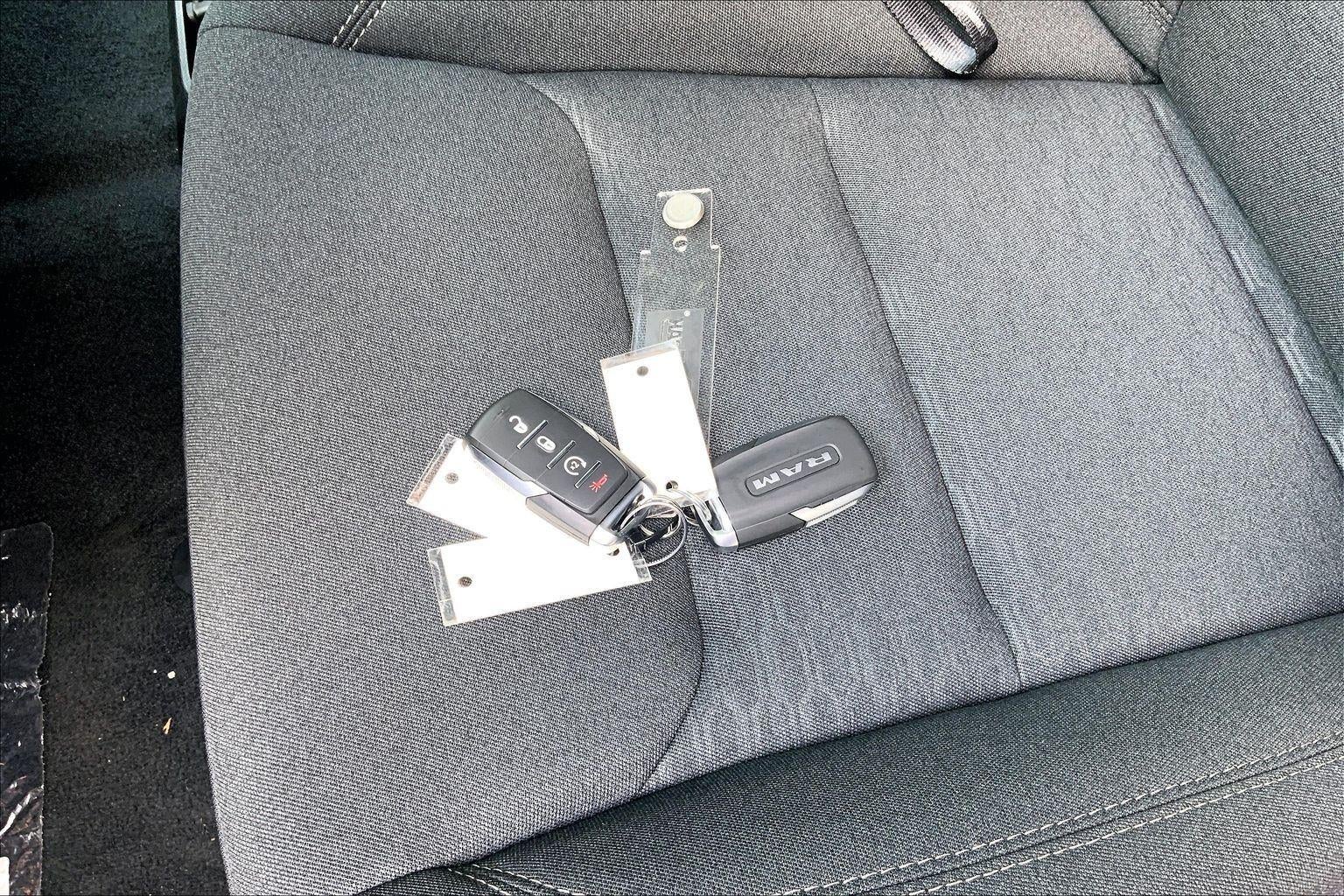 2026 RAM Ram 1500 RAM 1500 WARLOCK CREW CAB 4X4 5'7' BOX