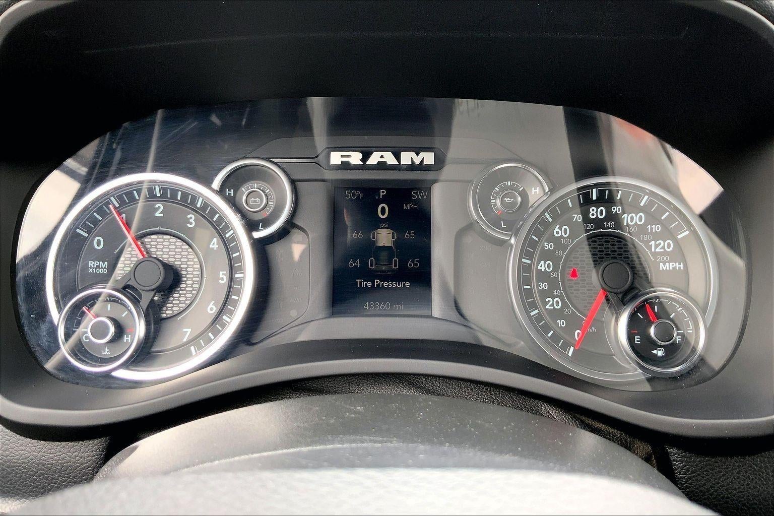 2024 RAM 2500 Big Horn Crew Cab 4x4 6'4' Box