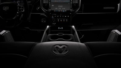 2027 RAM 3500 RAM 3500 LARAMIE CREW CAB 4X4 8' BOX
