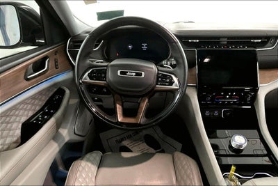 2022 Jeep Grand Cherokee Summit