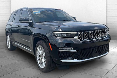 2022 Jeep Grand Cherokee Summit