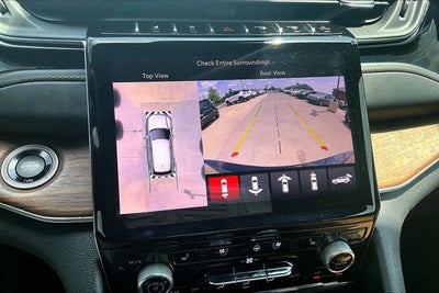 2022 Jeep Grand Cherokee Summit