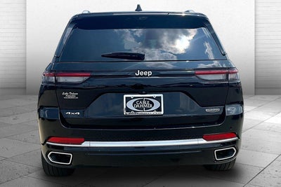 2022 Jeep Grand Cherokee Summit