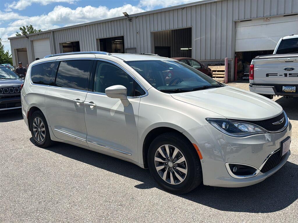 2020 Chrysler Pacifica Touring L Plus