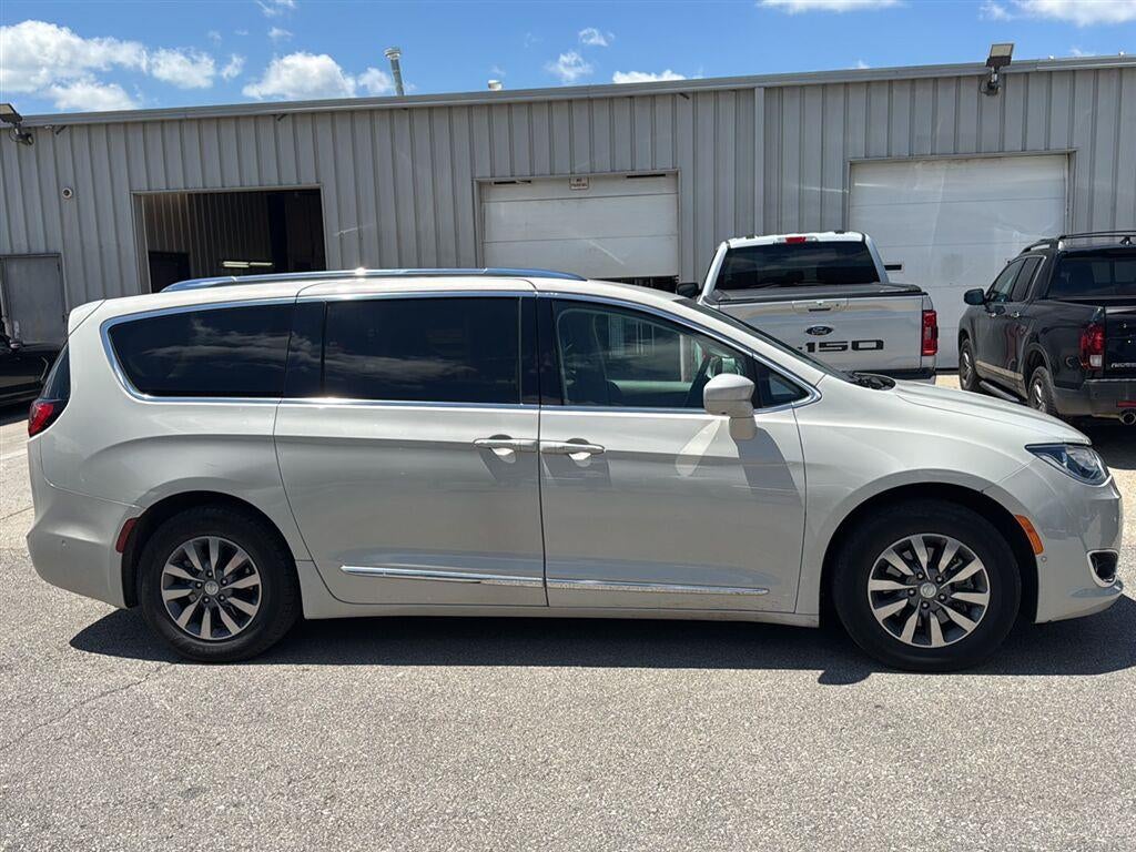 2020 Chrysler Pacifica Touring L Plus