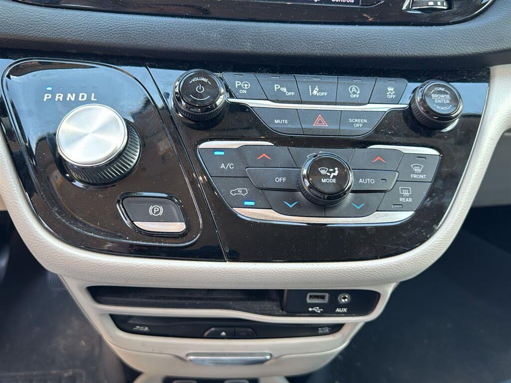 2020 Chrysler Pacifica Touring L Plus