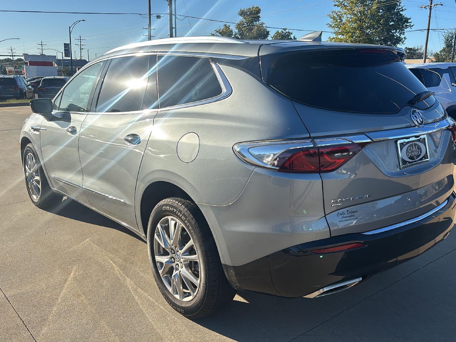 2023 Buick Enclave Essence