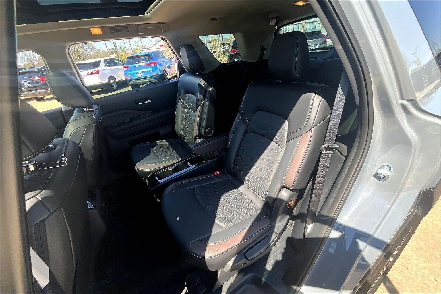 2024 Nissan Pathfinder Platinum