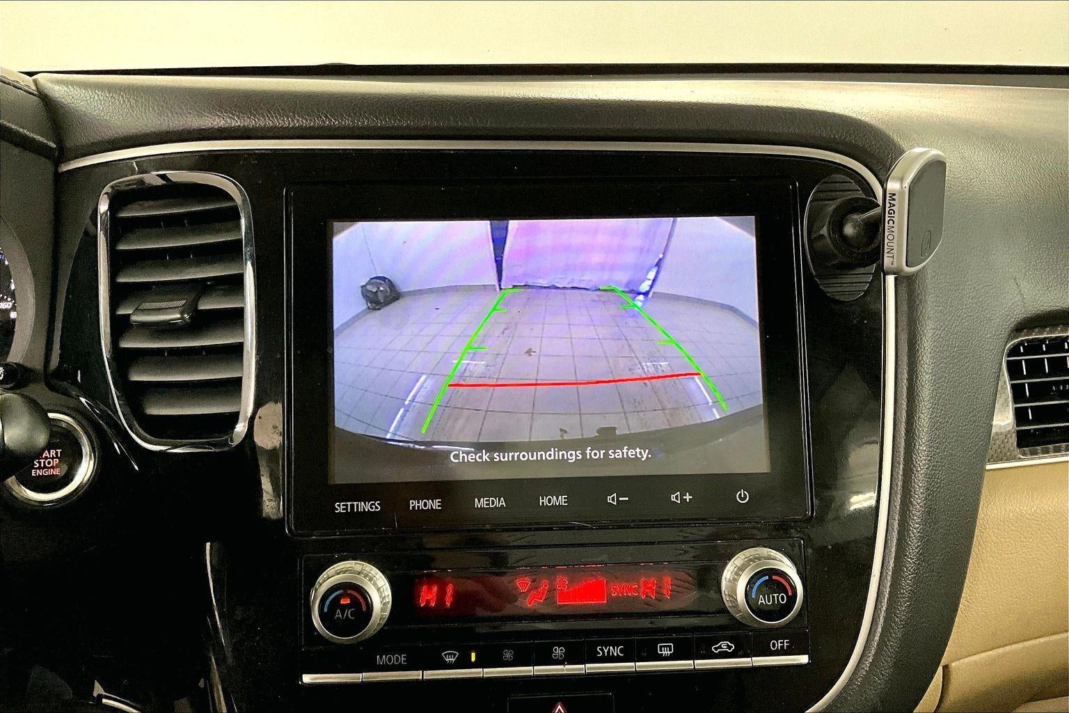 2020 Mitsubishi Outlander SE