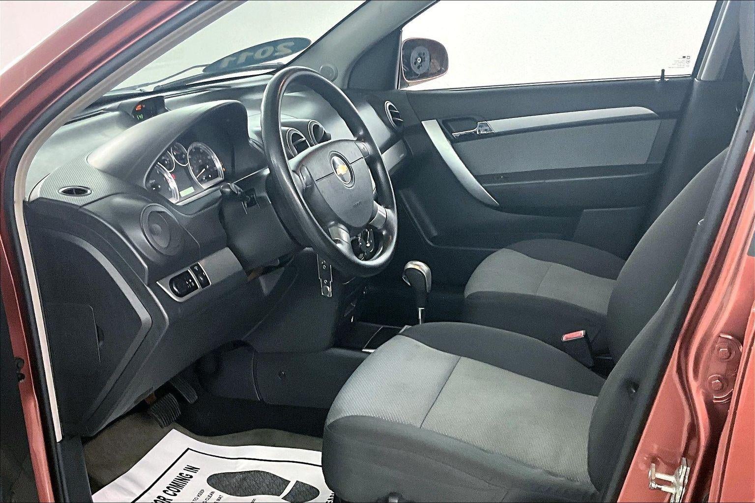 2011 Chevrolet Aveo LT w/1LT