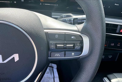 2025 Kia K5 LXS
