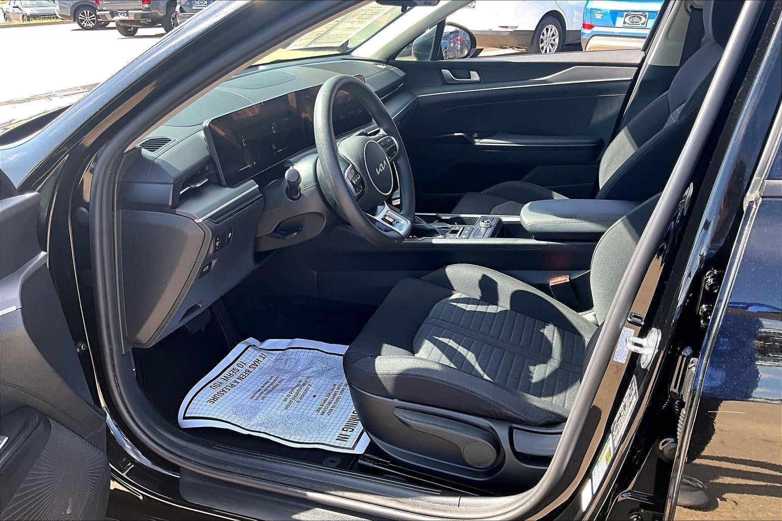2025 Kia K5 LXS