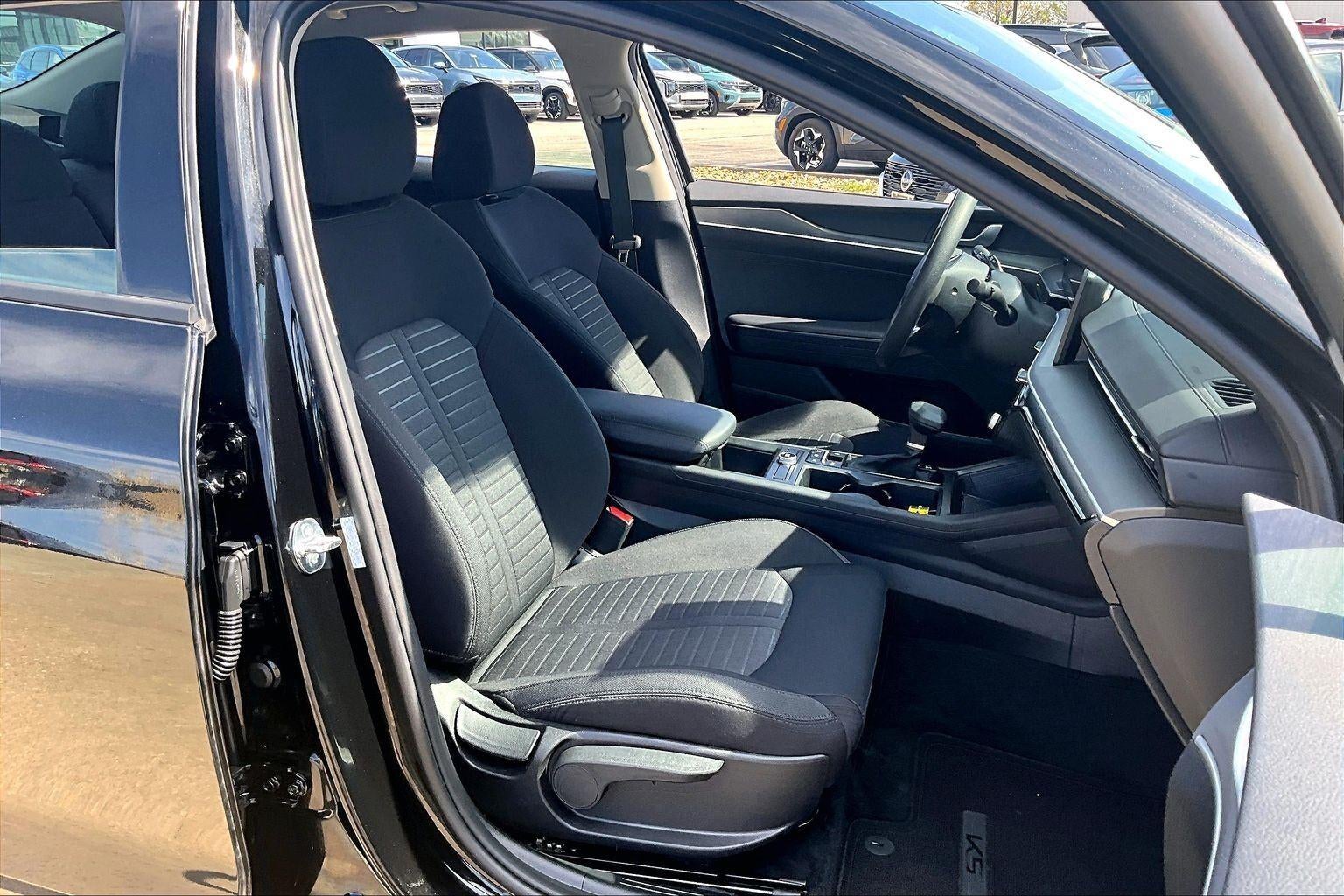 2025 Kia K5 LXS