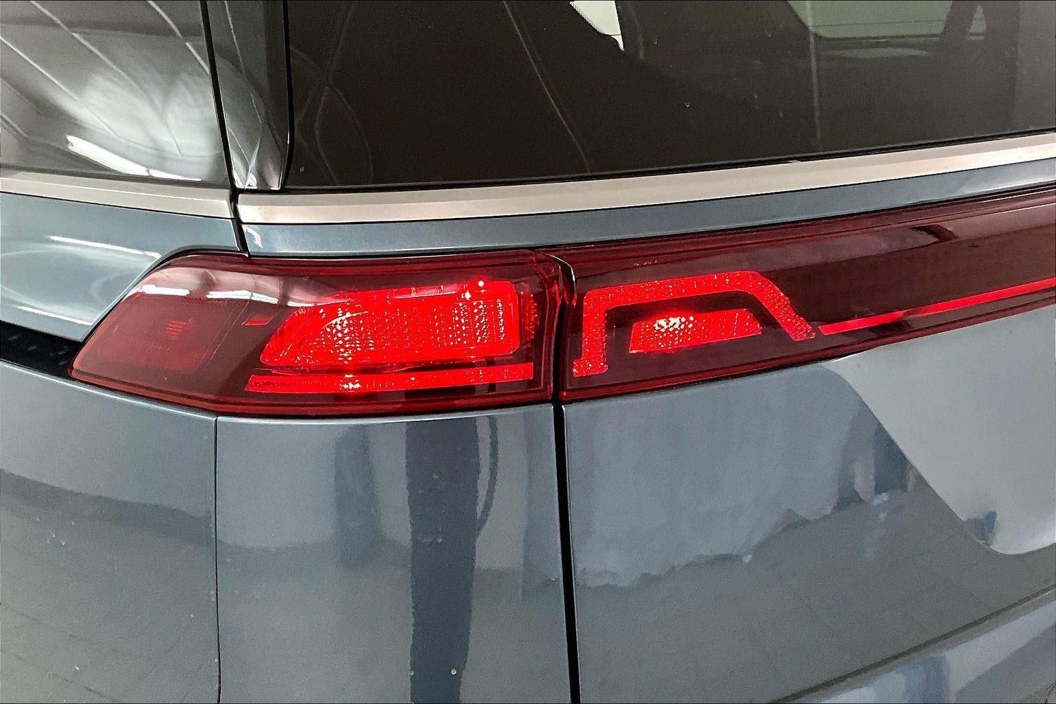 2024 Kia Carnival SX