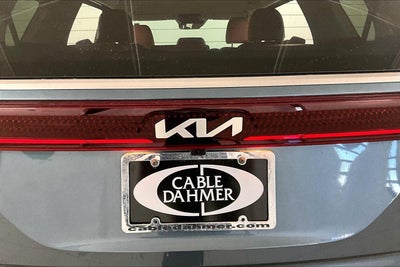 2024 Kia Carnival SX