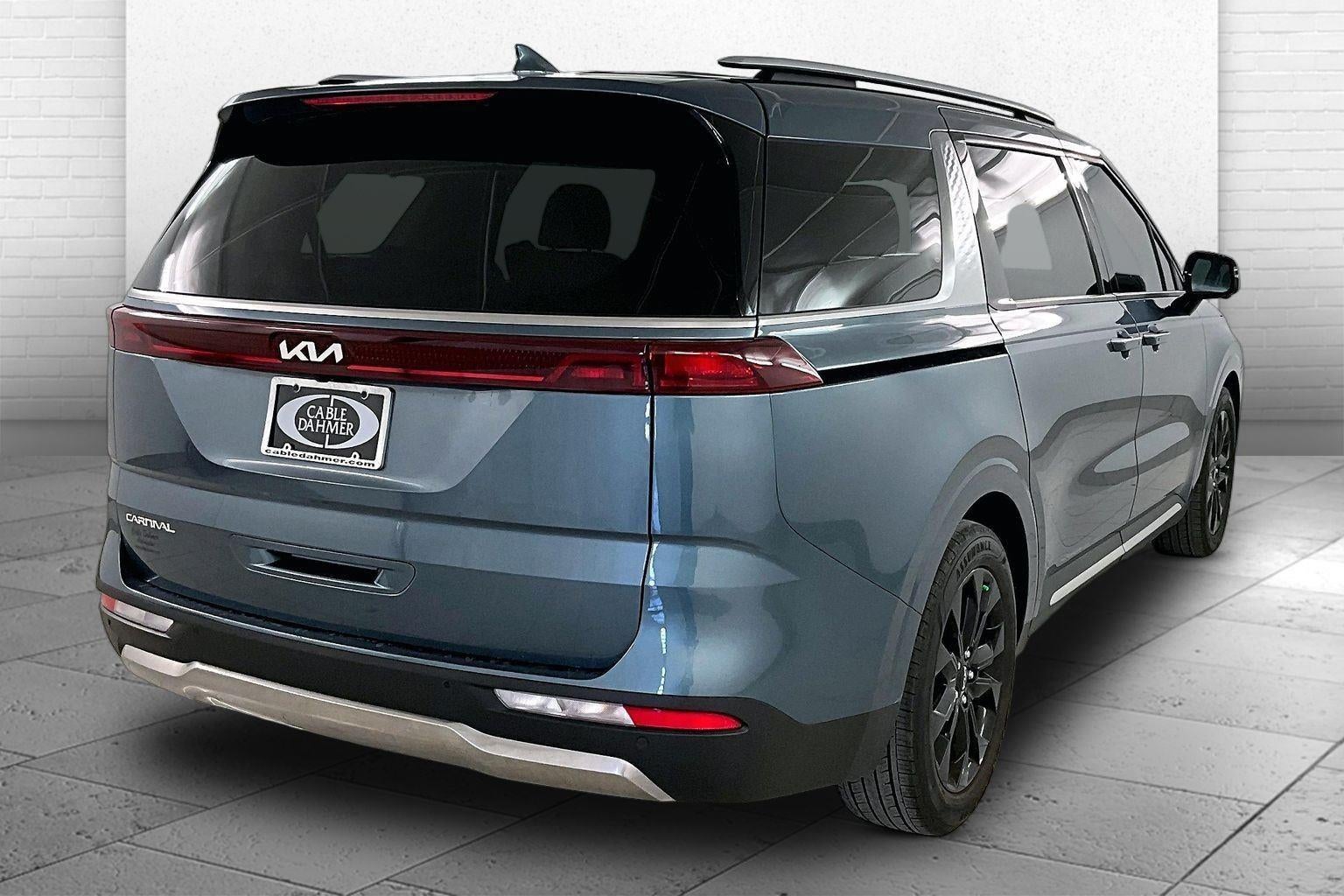 2024 Kia Carnival SX