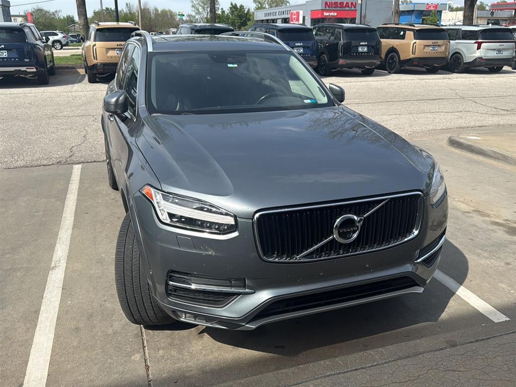 2018 Volvo XC90 Momentum